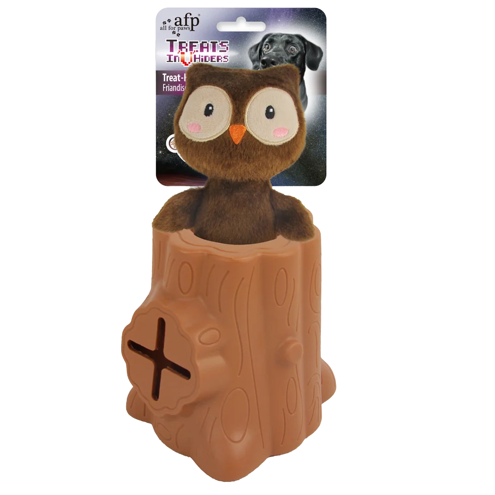 AFPH05927.png Hračka na pamlsky z gumy s plyšákem, sova, 6,5 x 8 x 13,2 cm – AFP Treats In "V" Hiders - Tree-Hider - Obrázek 1