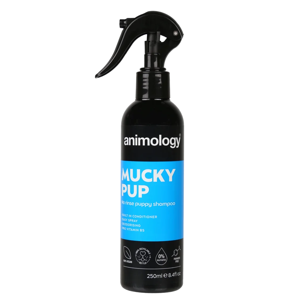 ANIM5051.png Šampon ve spreji pro štěňata bez oplachování, 250 ml – Animology Mucky Pup - Obrázek 1