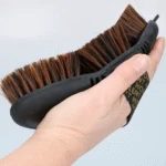 Měkký kartáč na koně na prach a písek s pružnou horní částí – Excellent Horse Flexi Brush Soft - Obrázek 5