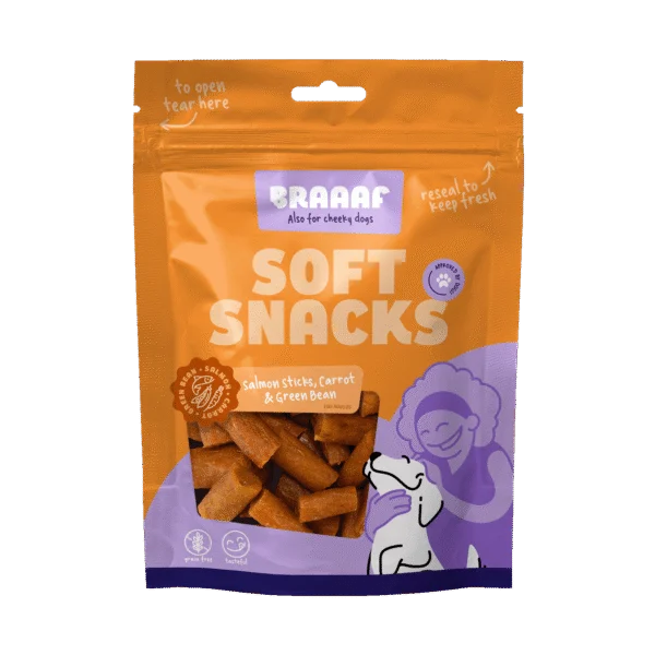 Měkký pamlsek pro psy s lososem, mrkví a zelenými fazolkami, 85 g – Braaaf Soft Snack s lososem