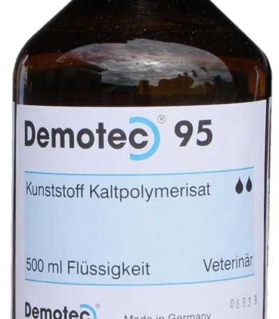 Tekutina na péči o paznehty, 500 ml – Demotec 95