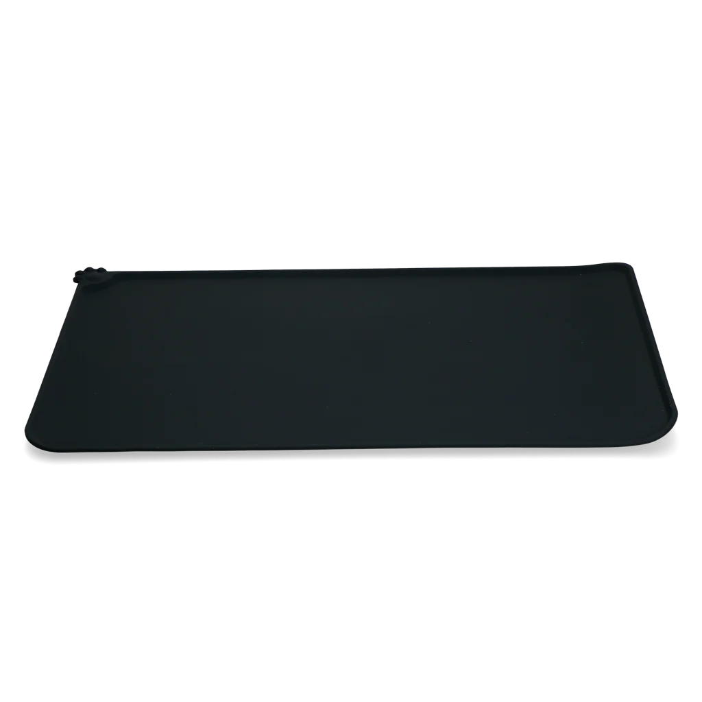 Silikonová podložka pod misky se zvýšeným okrajem, S 30 x 48 cm, šedá – Eat Slow Live Longer Spill Mat - Obrázek 3