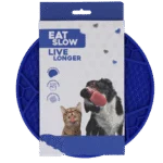 Lízací podložka pro psy s fotbalovým vzorem a přísavkami, Ø 22 cm, modrá – Eat Slow Live Longer Lick Mat Soccer Ball