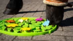 Čmuchací podložka pro koně na krmivo a pamlsky – Excellent Horse Snuffle Mat Flower Power - Obrázek 3