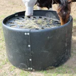 Víko krmelce na seno se 48 otvory, Ø 126 cm – Ok-Plast Hooi Slow Feeder - Obrázek 2