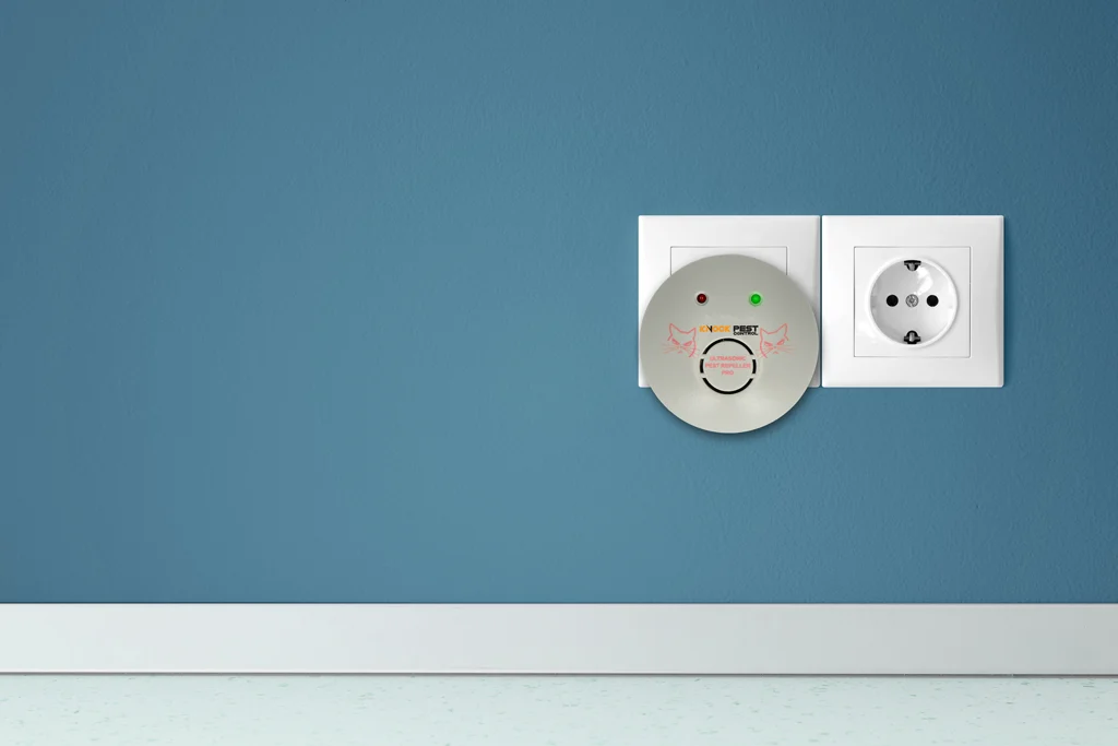 Ultrazvukový odpuzovač škůdců do zásuvky, až 46 m² – Knock Pest Ultrasonic Pest Repeller Home - Obrázek 3
