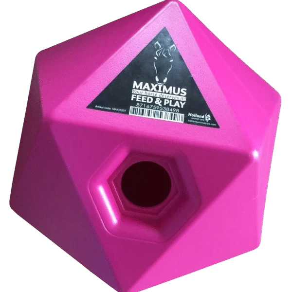 Růžová krmná kostka pro koně, otvor na pamlsky 37 mm – Maximus Feed & Play Cube