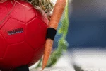 Hračka pro koně s elastickými poutky, 19 cm, růžová – Excellent Horse Fun Play Ball - Obrázek 3