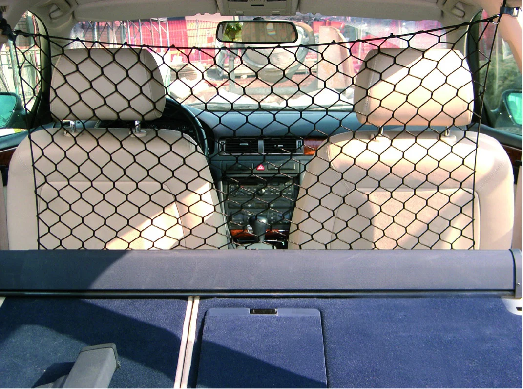 Ochranná síť pro psy do auta, 122 x 64 cm – Pawise Backseat Safety Net - Obrázek 2
