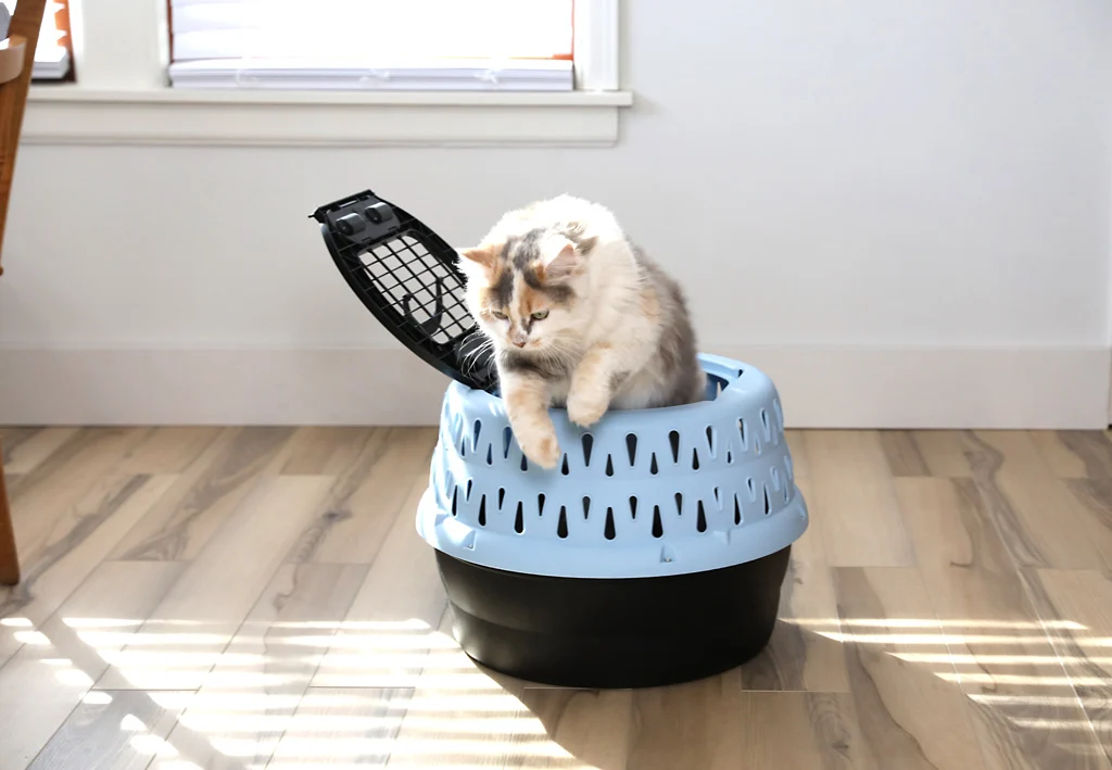 Kulatá přepravka pro kočky s horním otevíráním, modrá – Petmate Get-A-Round Kennel - Obrázek 5