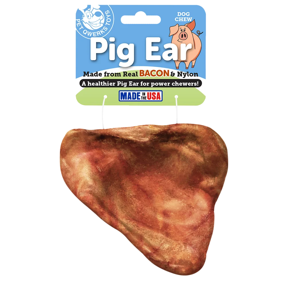 PETQPEB1.png Žvýkací hračka z nylonu ve tvaru vepřového ucha s příchutí slaniny, 10 cm – Pet Qwerks Pig Ear M - Obrázek 1