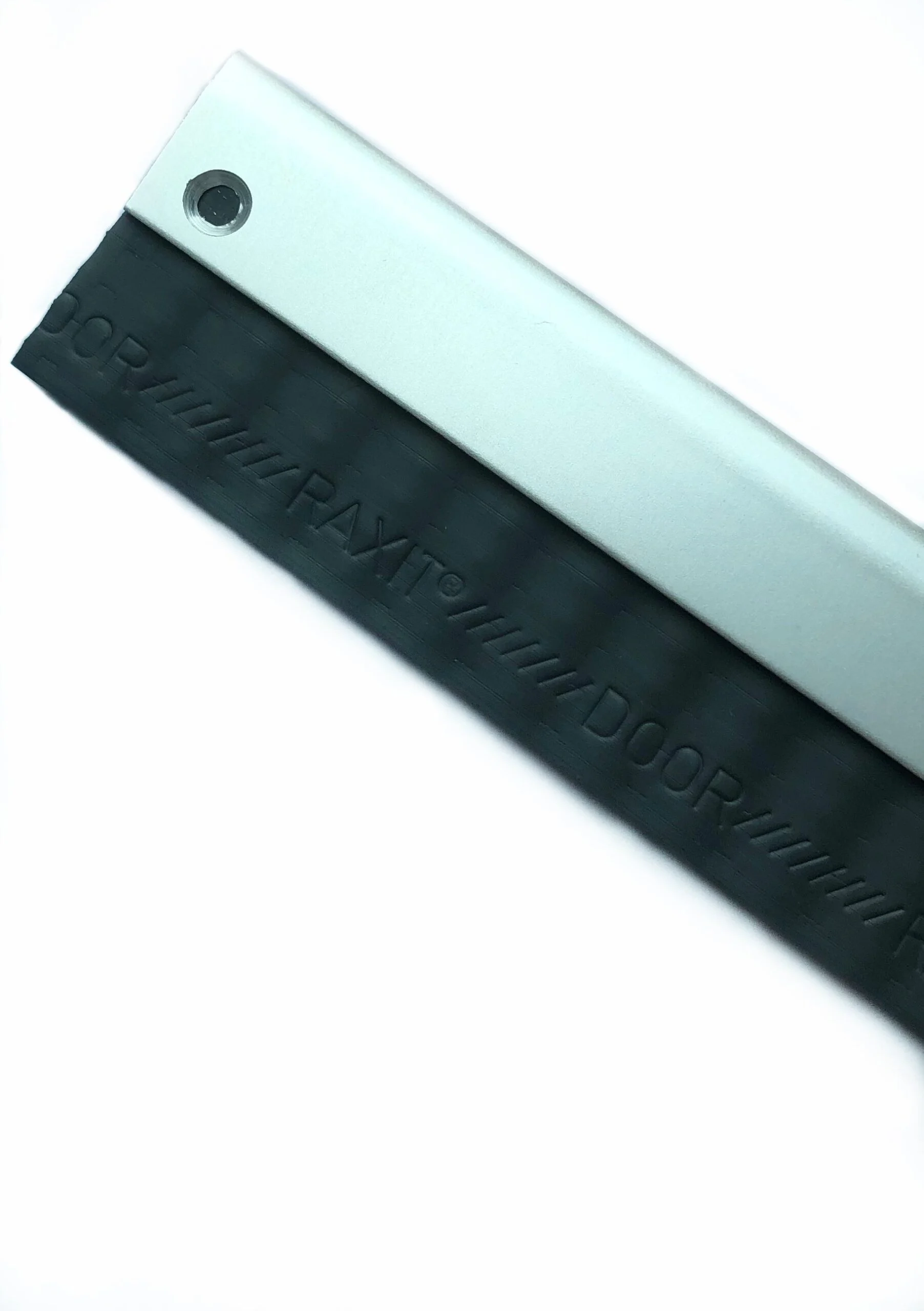Kartáčová lišta proti hlodavcům s hliníkovým profilem – Raxit Ready to Use (1 m) 30 mm - Obrázek 1