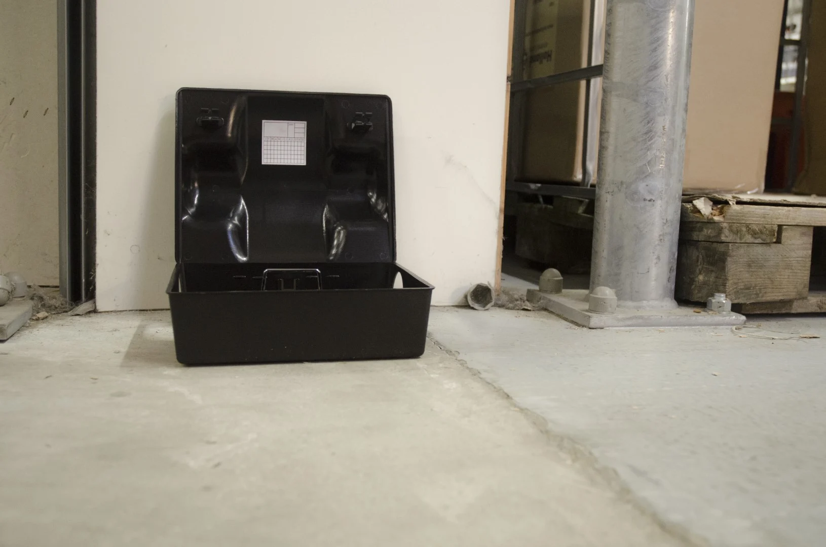 Datovací štítek pro záznamy o kontrolách, 5 x 5 cm, 10 ks – Hofman Pest Control Datum - Obrázek 2