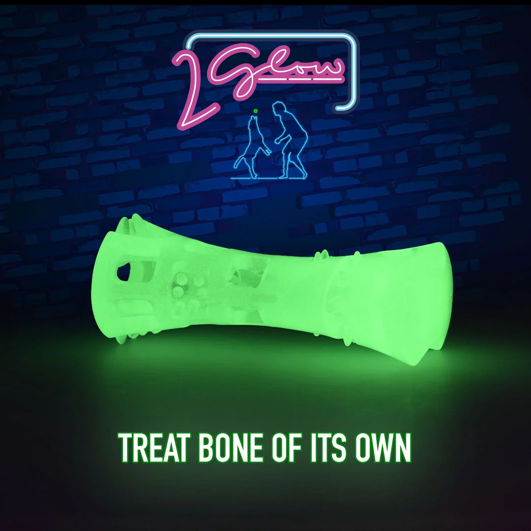 Svítící hračka ve tvaru kosti pro psy – 2 Glow Treat Bone of it's Own - Obrázek 3