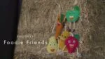 Hračka pro koně ve tvaru ananasu s chrastivým zvukem, 25 x 15 x 7 cm – Excellent Horse Foodie Friends Pineapple - Obrázek 2
