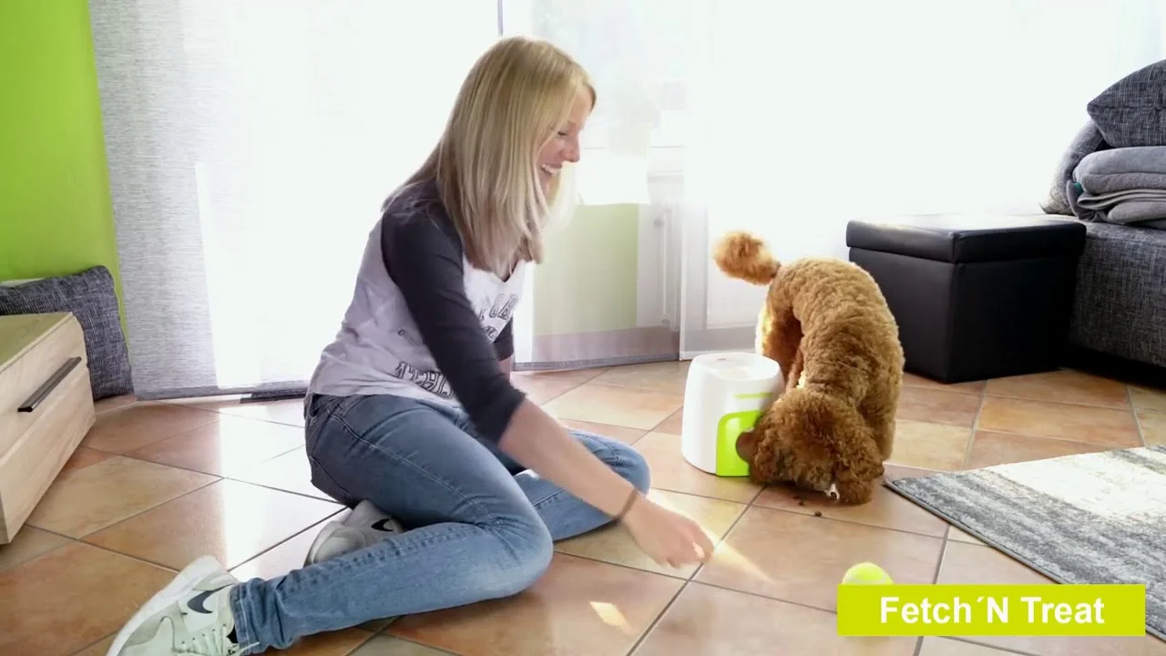 Odměňovací hračka pro psy s tenisovým míčkem a vyjímatelnou přihrádkou na granule – AFP Interactives Fetch'N'Treat 2nd Generation - Obrázek 4